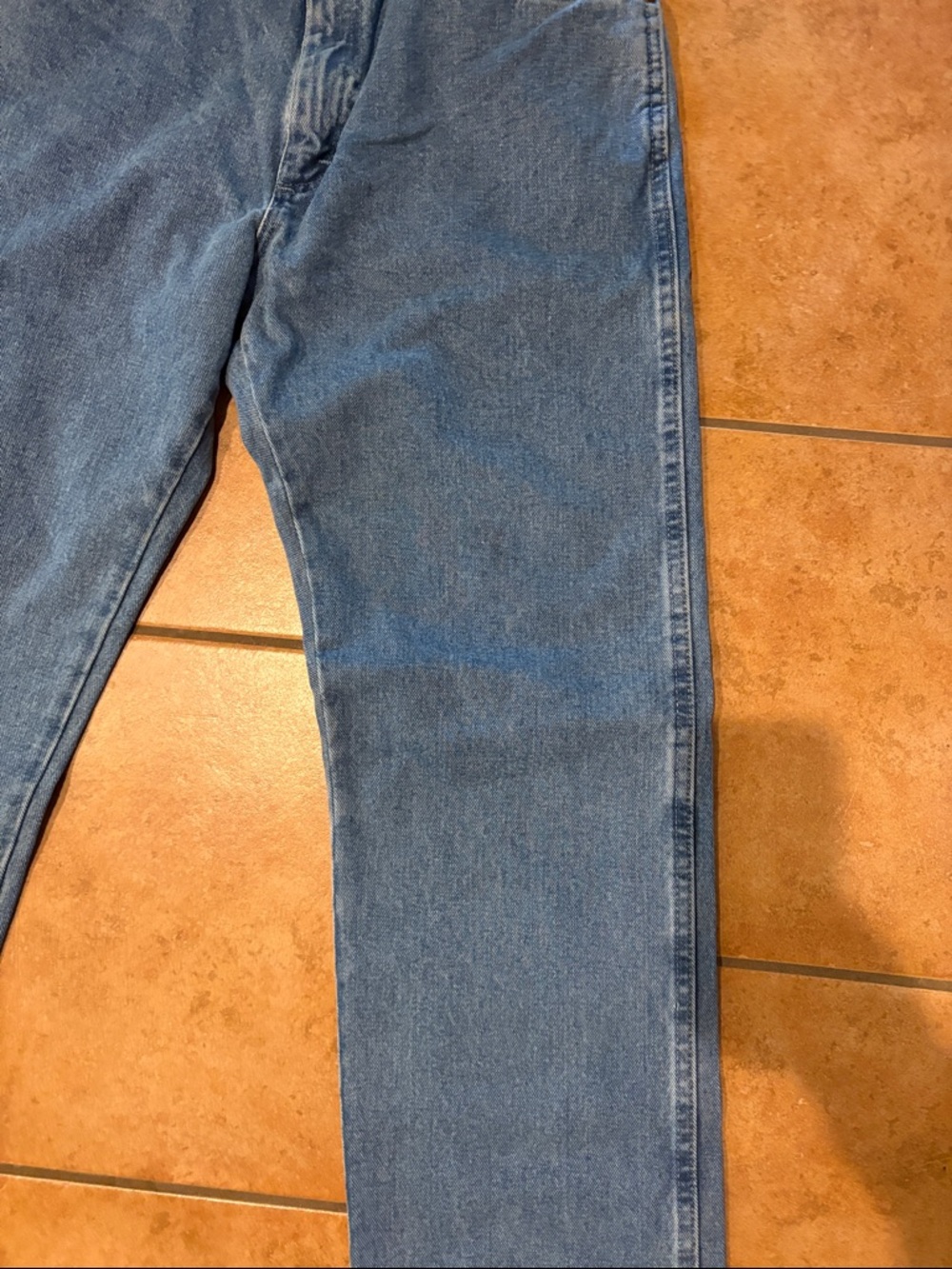 Wrangler Men's Light Blue Straight-Leg Jeans - Picture 7 of 16